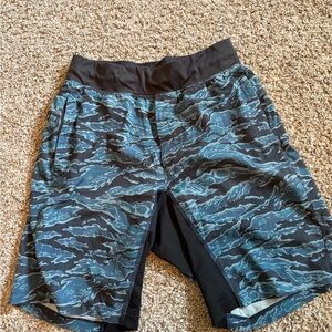 Lululemon Blue and Black Camouflage 10” Shorts size medium
